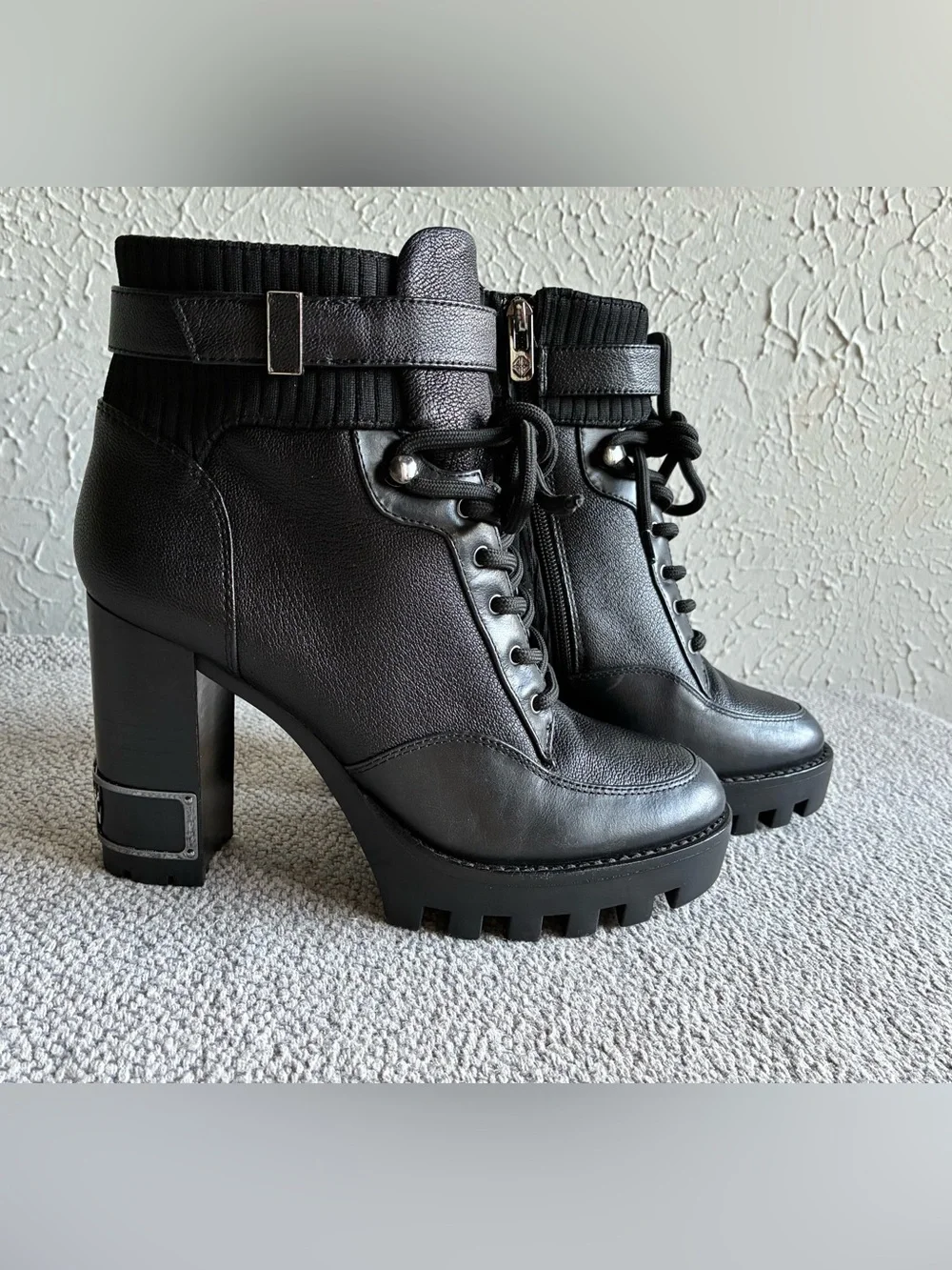 Antonio Melani Perline Black Leather Lace-Up Lug Heel Booties 8.5M